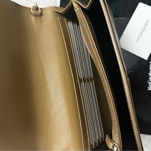 Yves Saint Laurent Bags | Clutch
W Chain - Camel Size: Os - Picture 3 of 4